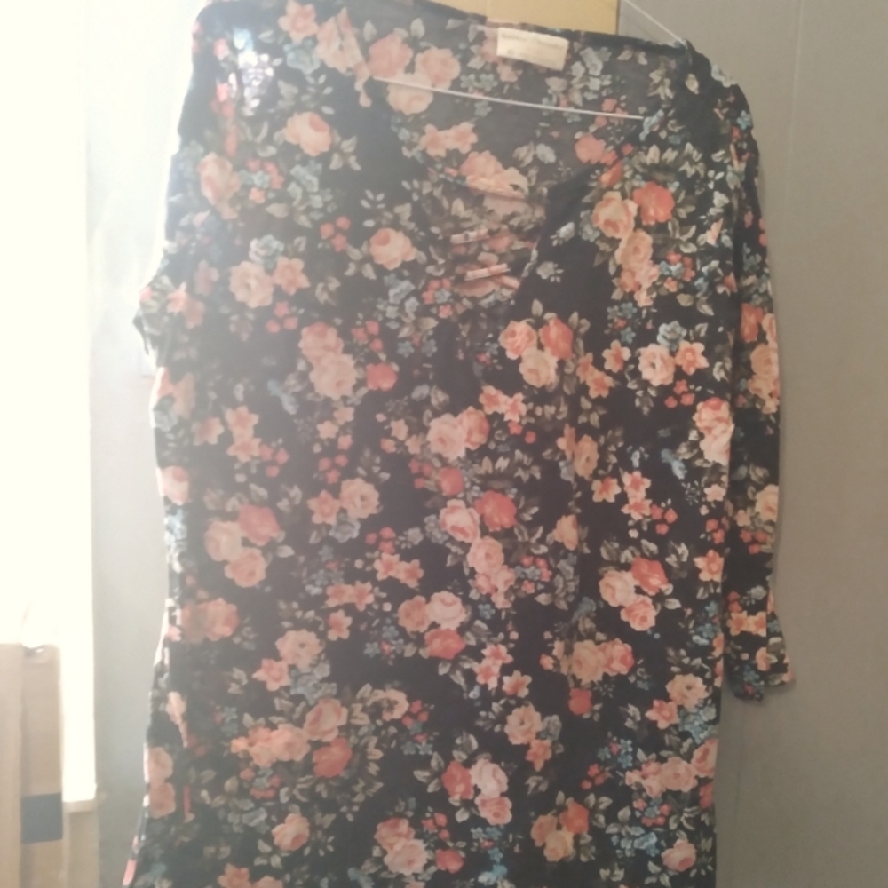 Long sleeve floral shirt